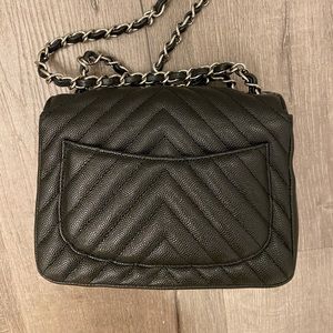 Cross body bag in black